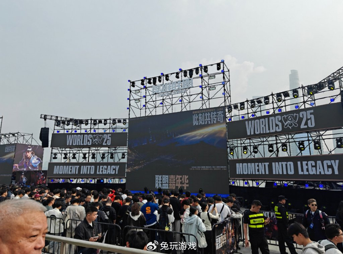 Uzi回归赛场，精彩发挥首场状态亮眼，法国队观众沸腾！的简单介绍