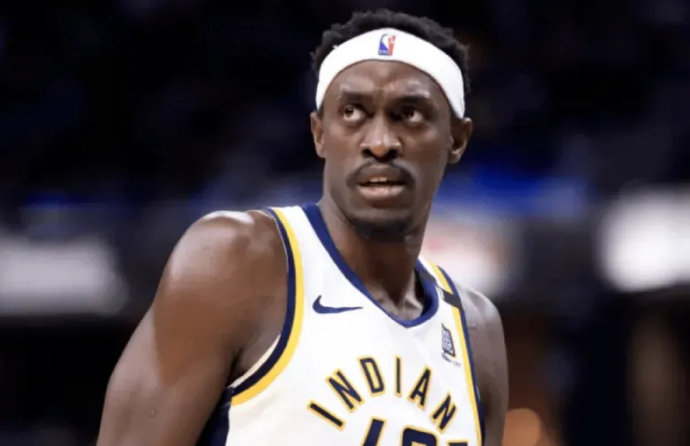 西亚卡姆迎来十赛季高光表现，德国队球迷沸腾！的简单介绍