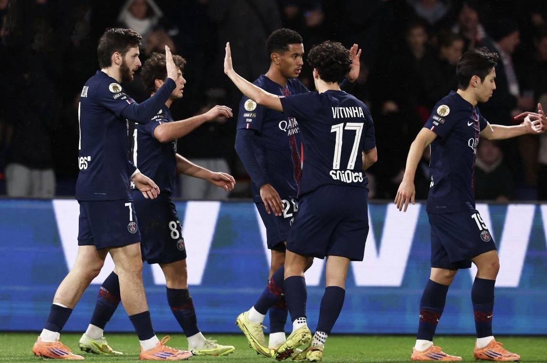 九游娱乐-德布劳内在巴黎圣日耳曼比赛中回归赛场，势不可挡引发热议！的简单介绍