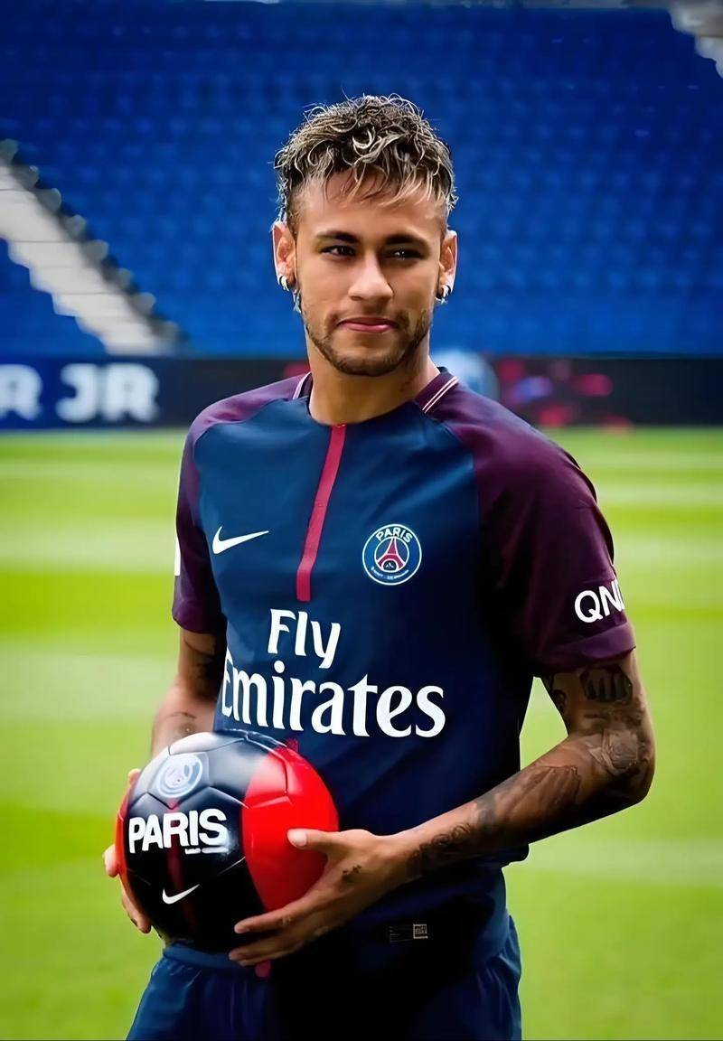  内马尔在巴塞罗那比赛中爆冷,连败引发热议的原因 